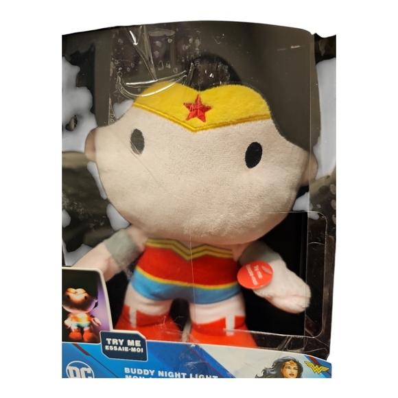 DC Wonder Woman Buddy Night Light Plush Toy - Picture 4 of 4